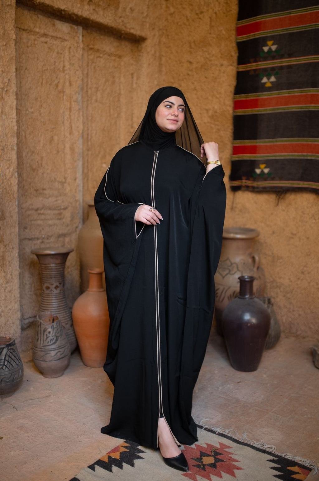 ملحفه لون اسود