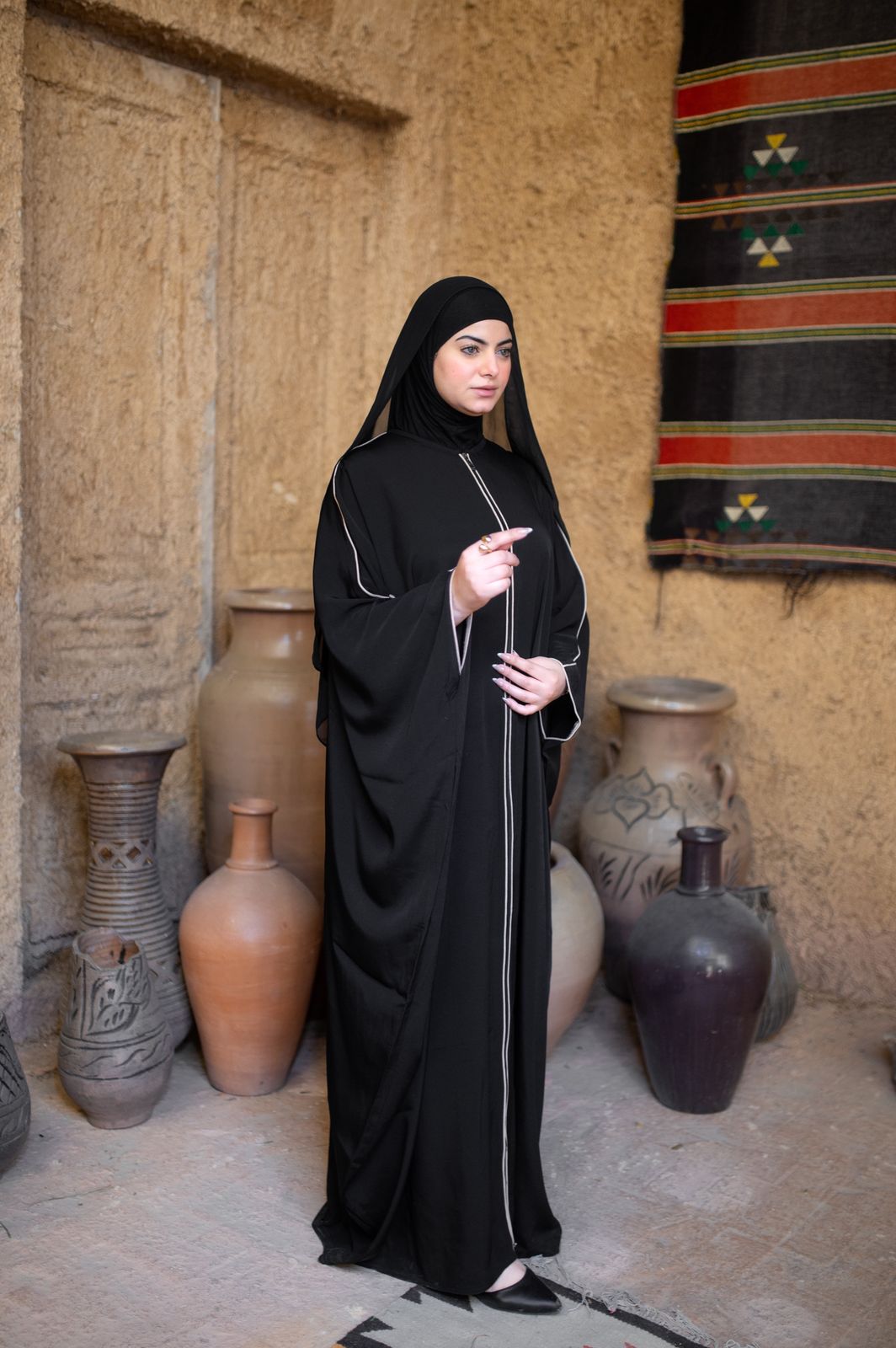 ملحفه لون اسود